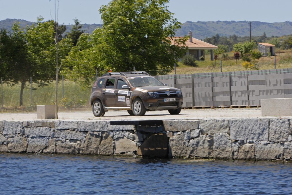 DACIA Duster Aventura 4X2 2013 111