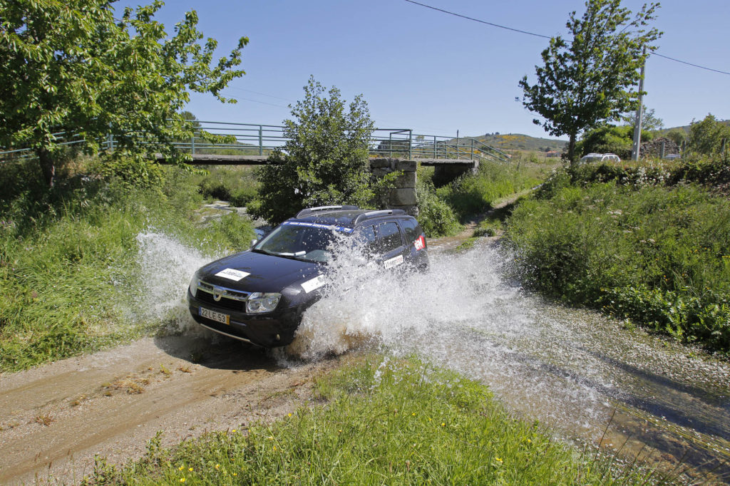 DACIA Duster Aventura 4X2 2013 33