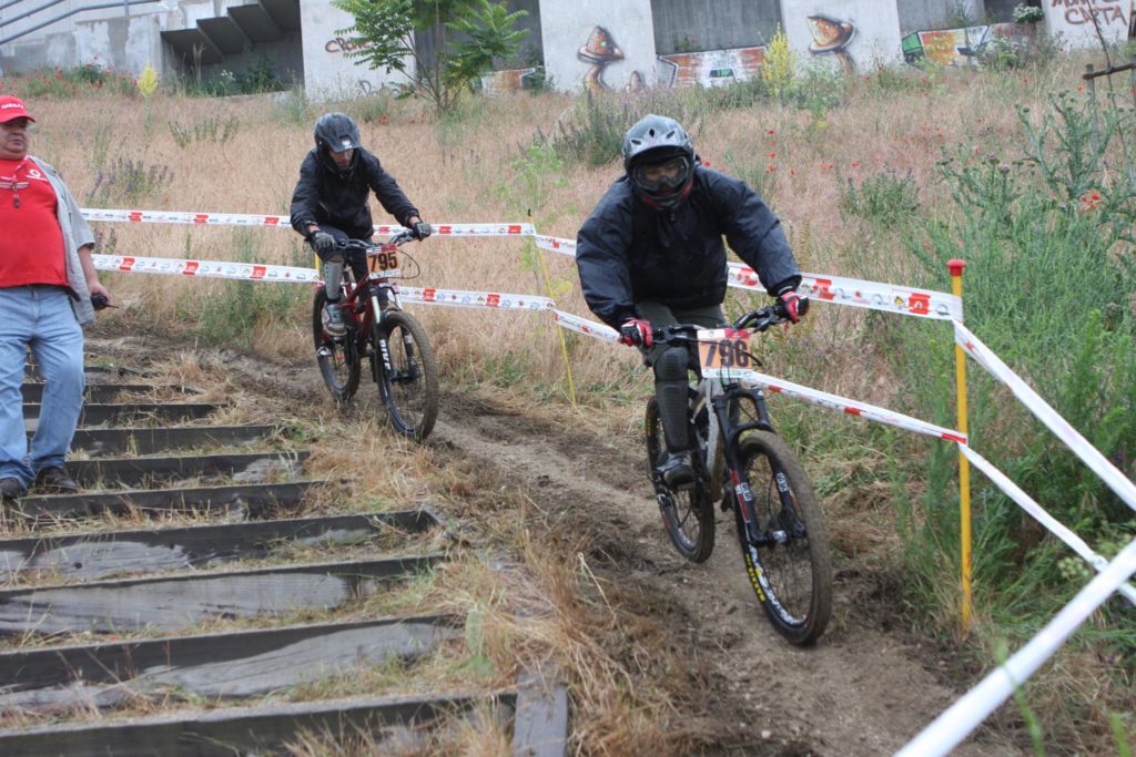 Downhill Urbano 2009 4