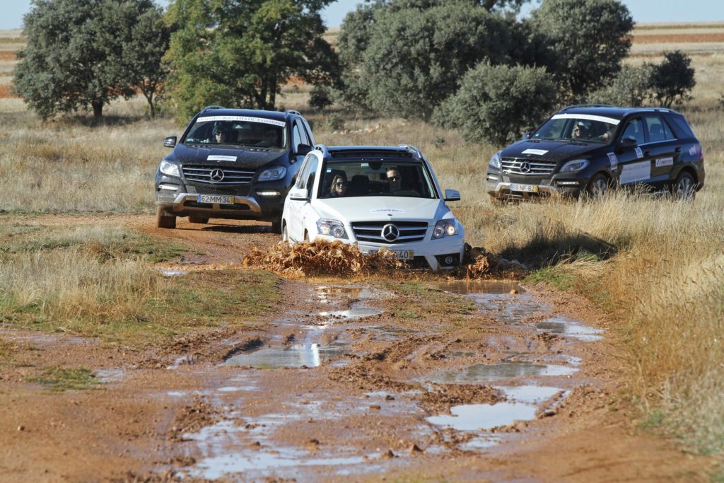 MERCEDES BENZ 4MATIC EXPERIENCE 2012 120