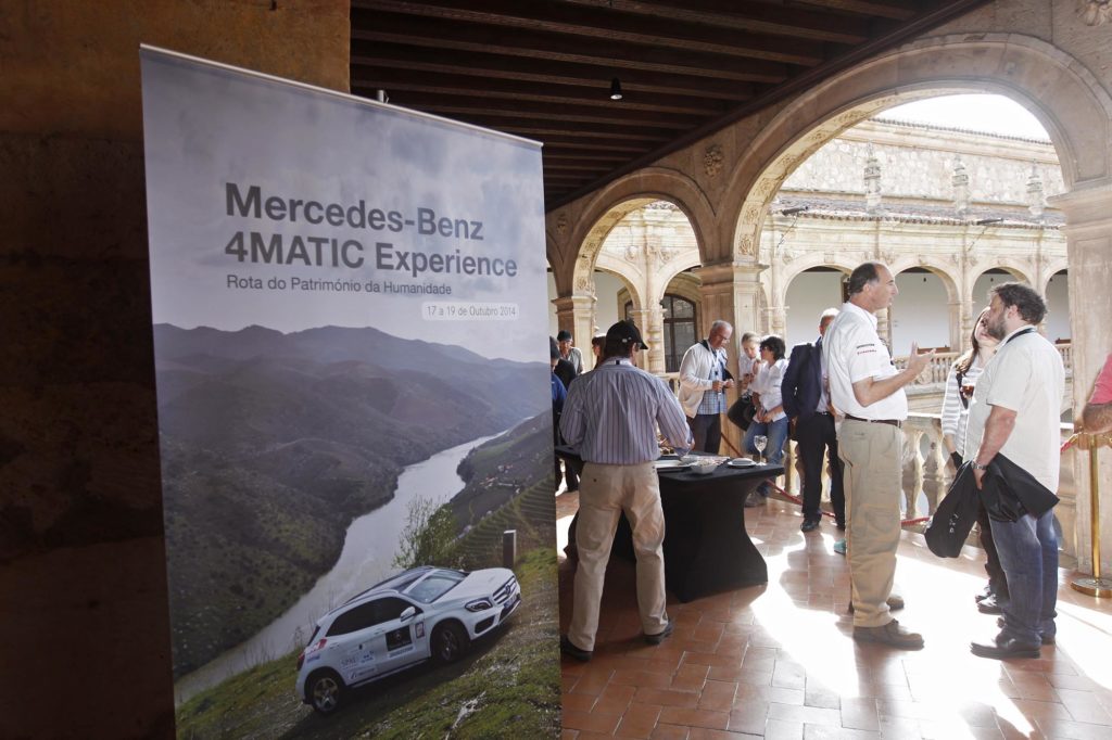 Mercedes Benz 4MATIC Experience 2014 120