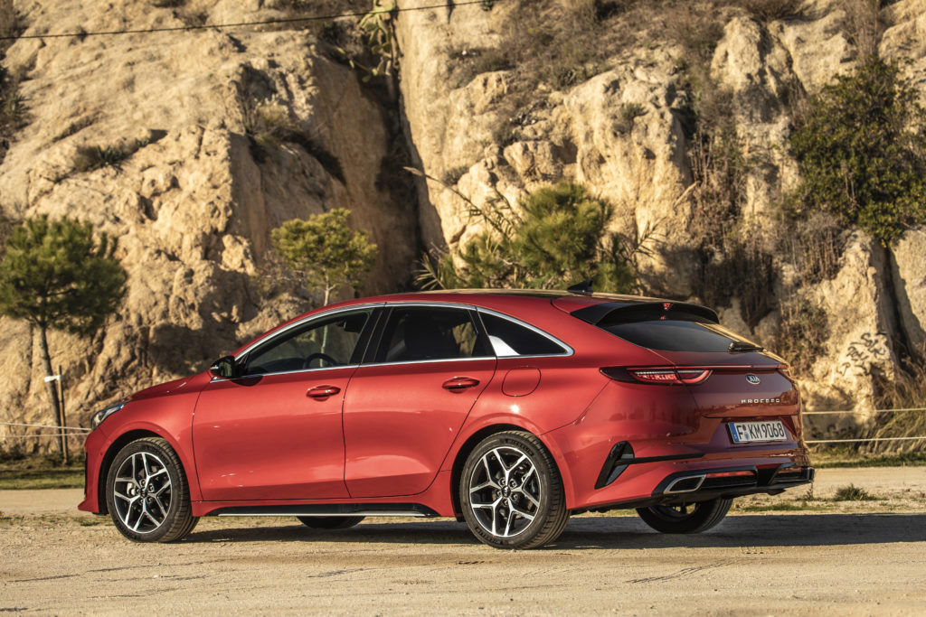 Kia Proceed