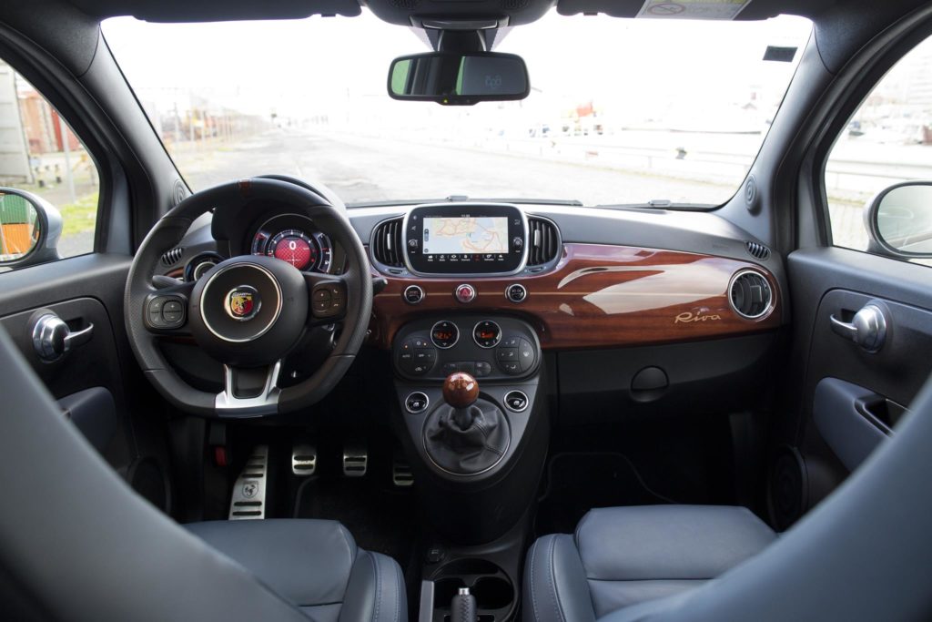 Abarth 695 Rivale 23