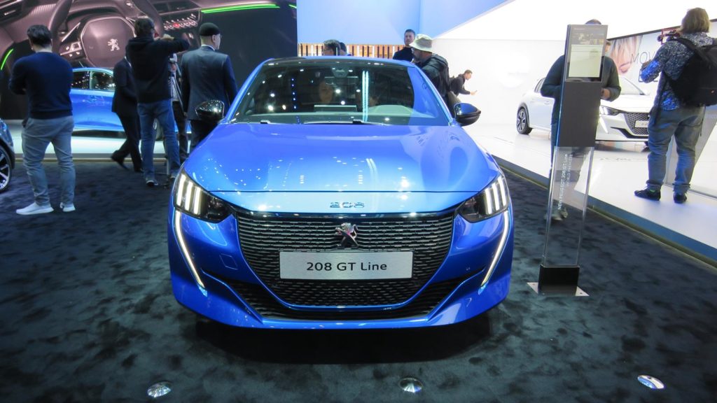 Peugeot 208 Genebra 2018 13