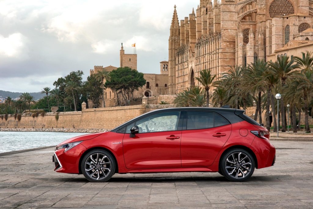 Toyota Corolla HB 2.0L Red Bitone 2019 008