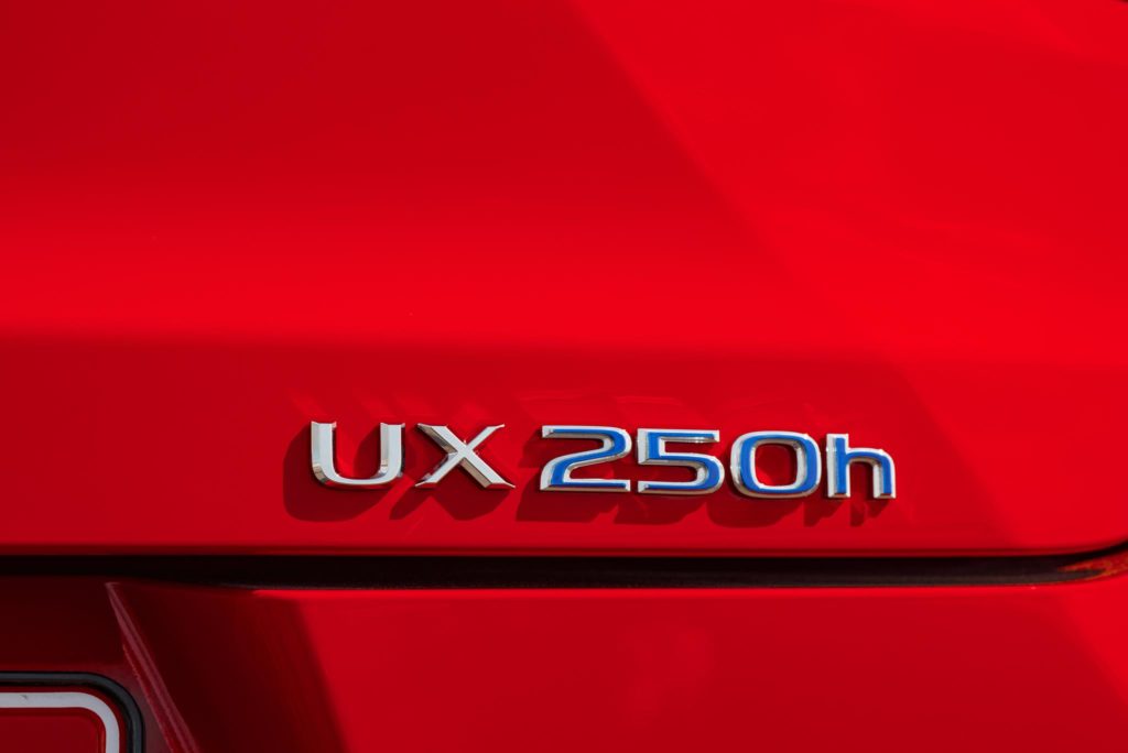 Lexus UX 250h 7