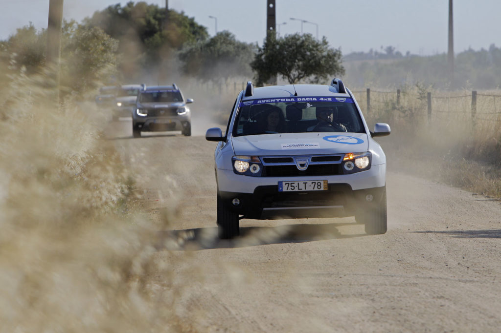 Aventura Dacia 4x2 2019 37