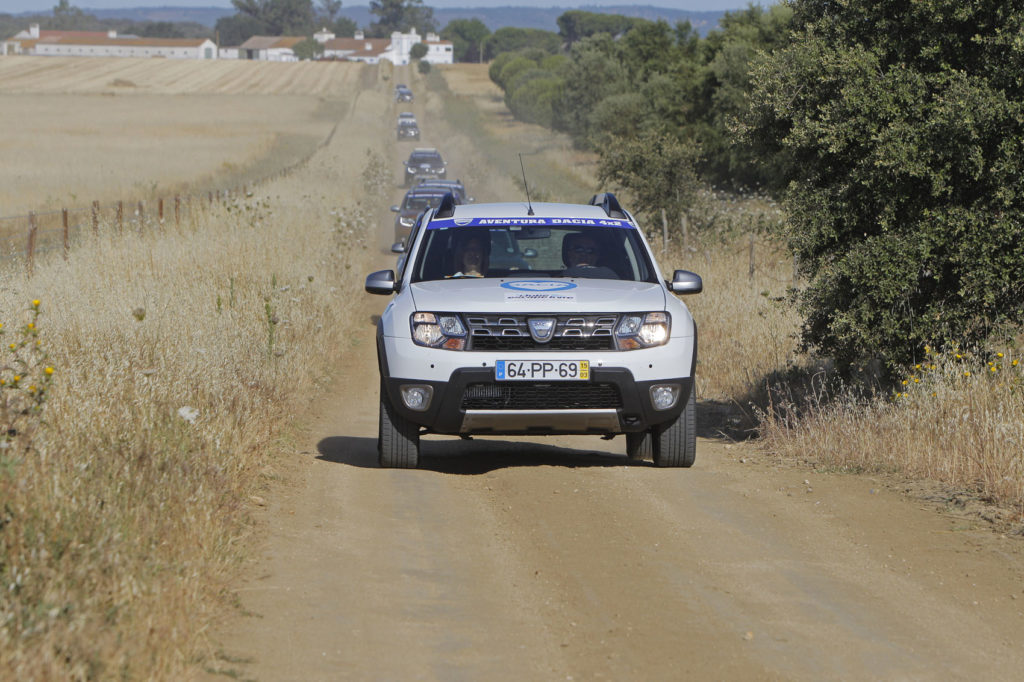 Aventura Dacia 4x2 2019 43