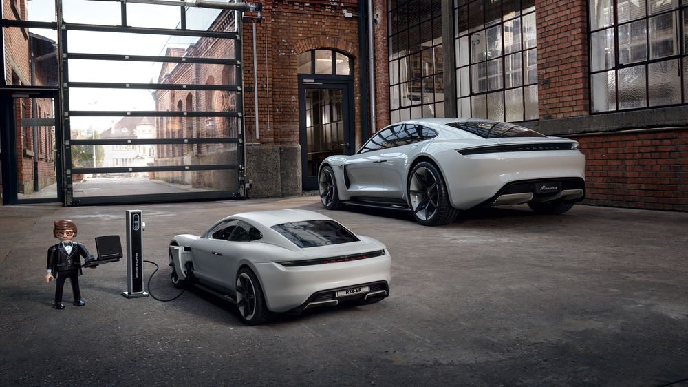 Porsche mission e playmobil the movie 2019 3