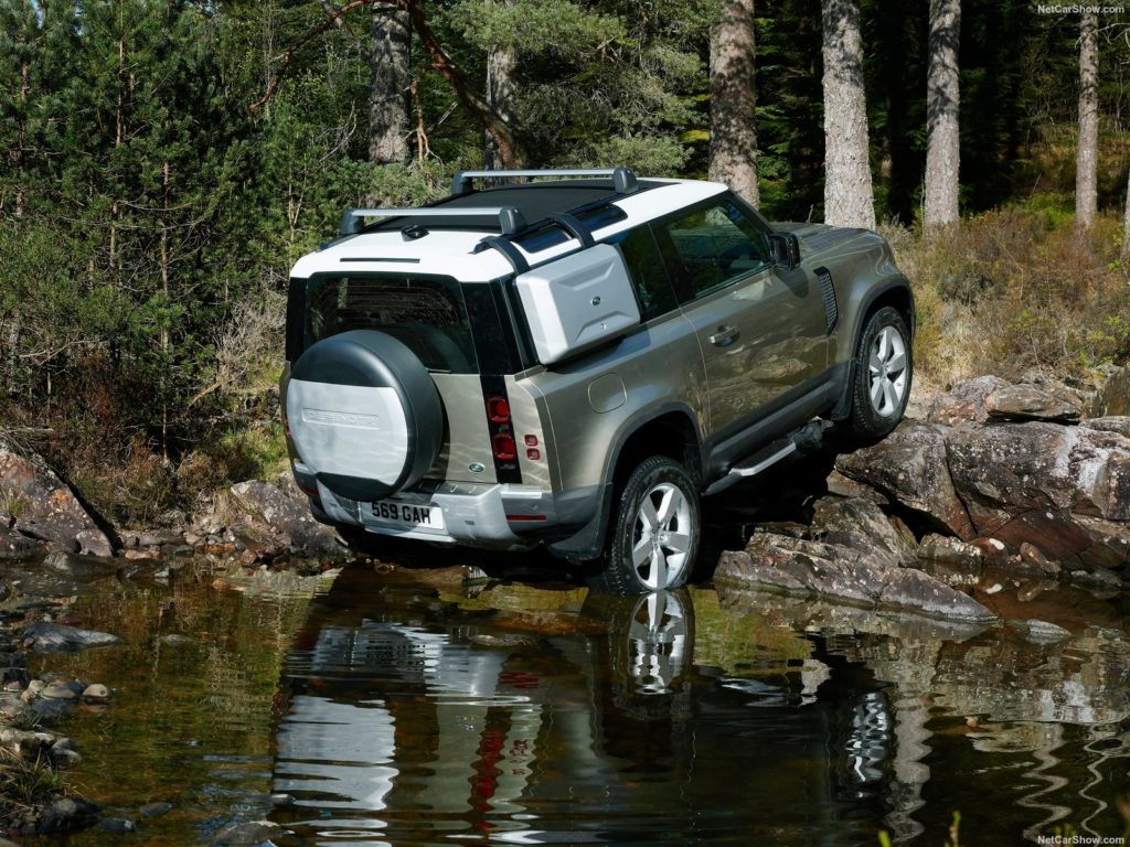 Land Rover Defender 90 2