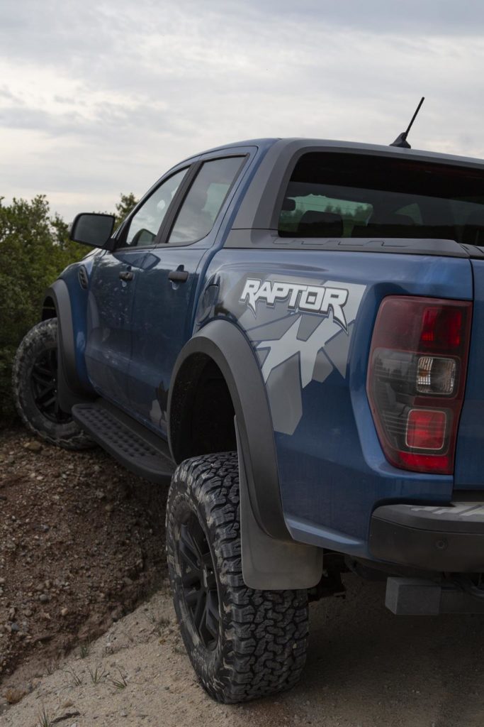 Ford Ranger Raptor 25