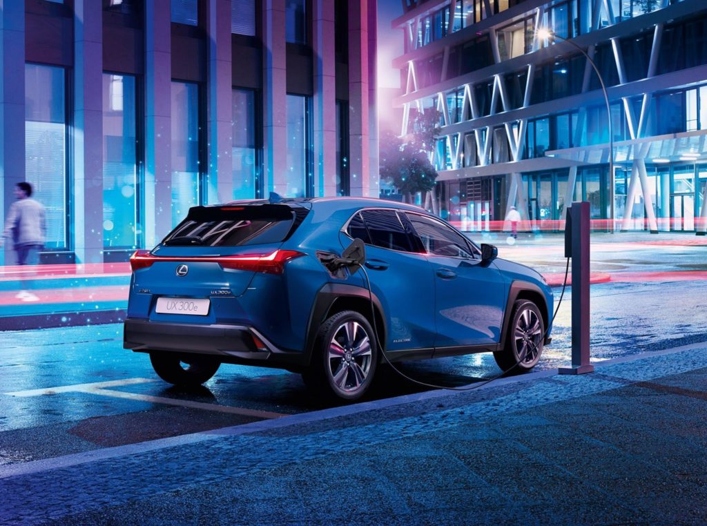 Lexus UX 300e 3