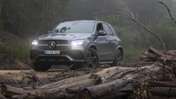 Mercedes Benz GLE350d 28