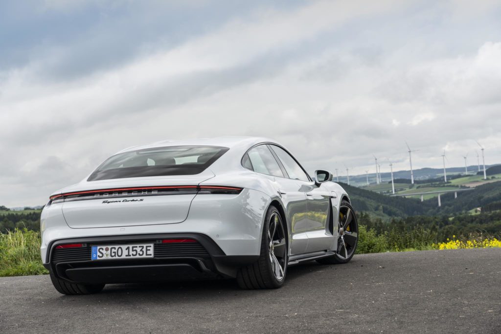 porsche taycan turbo s 85