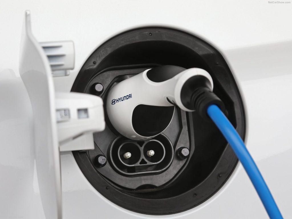 Hyundai IONIQ Hybrid plug-in