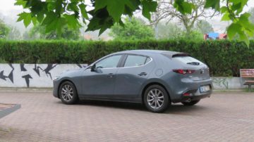 Mazda3 HB Skyactiv D 1