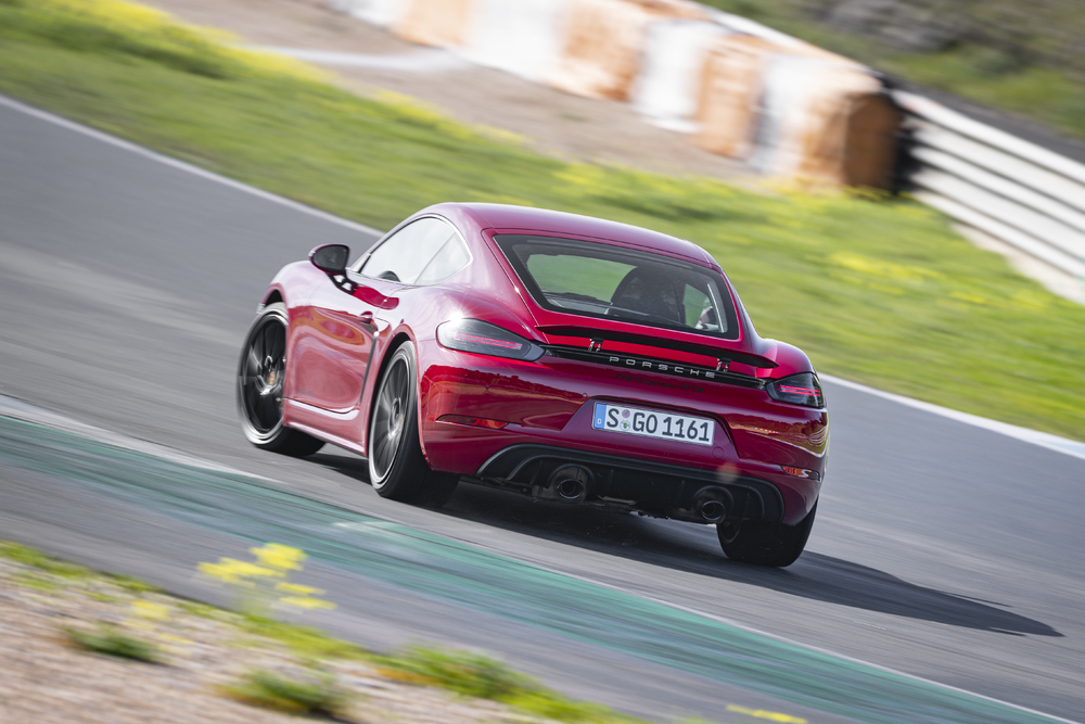 718 Cayman GTS Carmine red 24