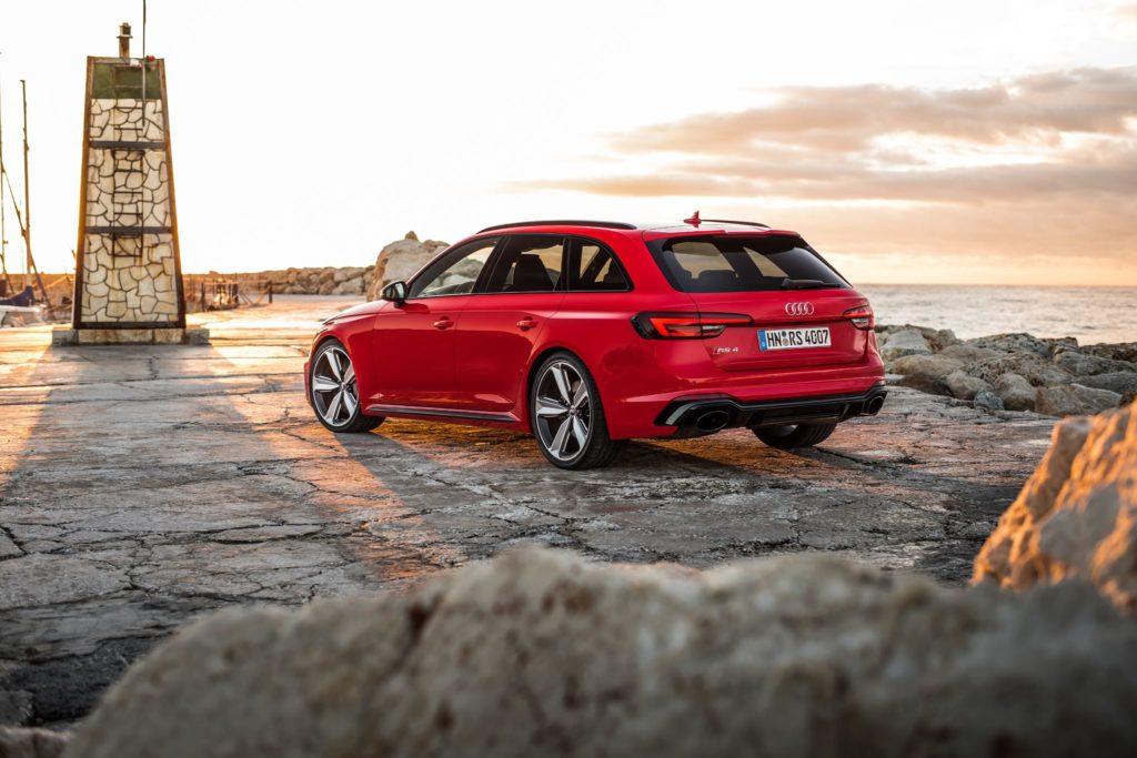 Audi RS4 Avant 8