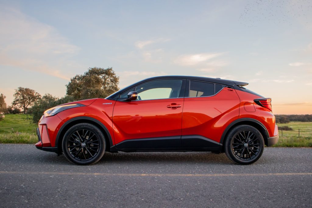 Toyota CHR 330