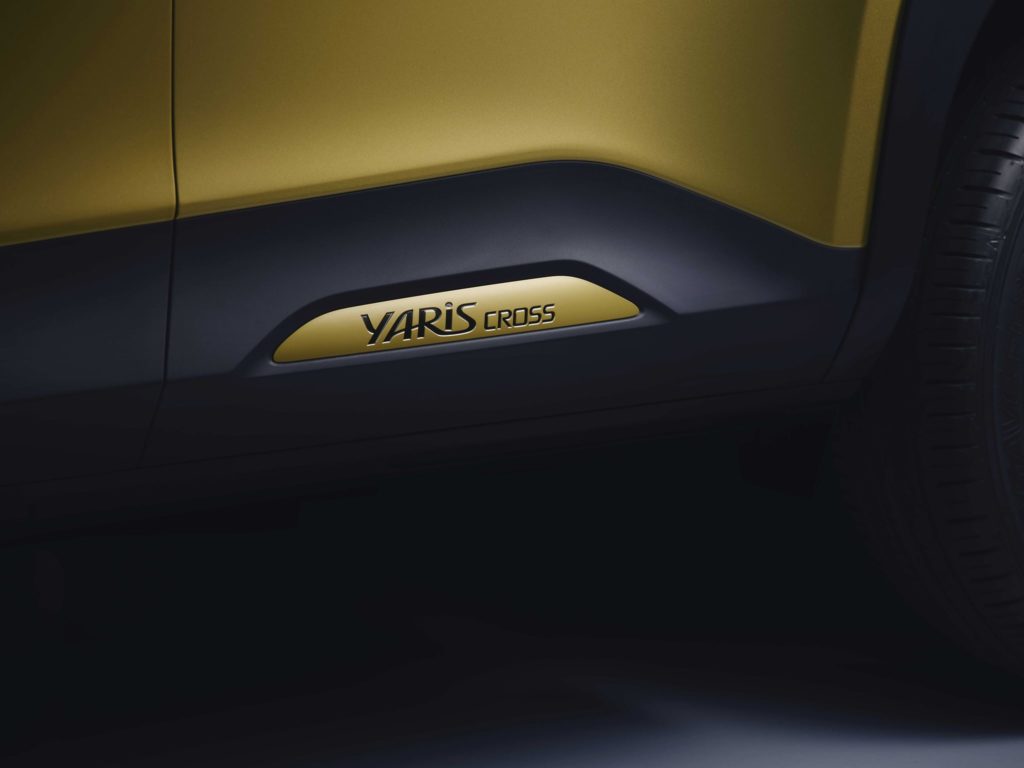 Toyota Yaris Cross Hybrid SUV 2