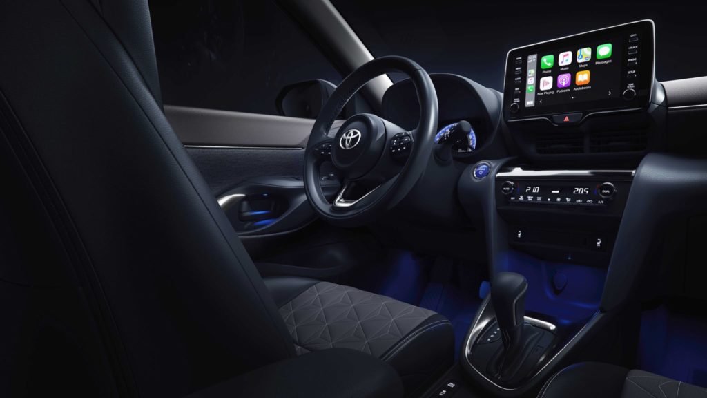 Toyota Yaris Cross Hybrid SUV 8