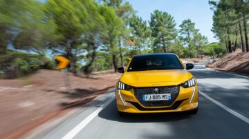 Peugeot 208 melhor automóvel