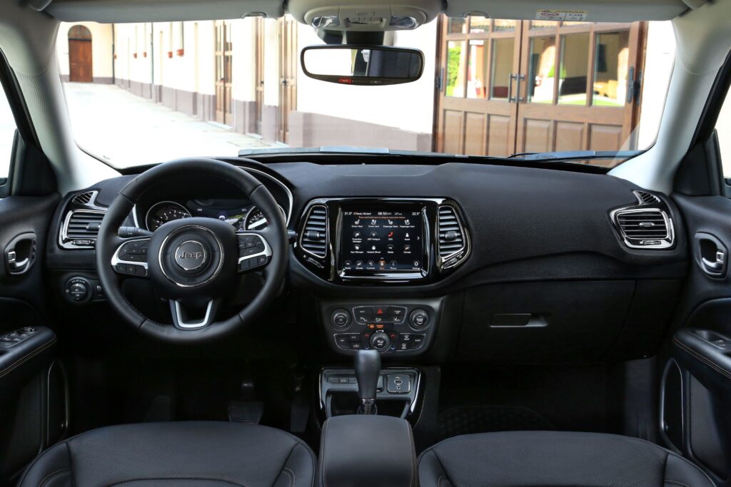 Jeep Compass 9