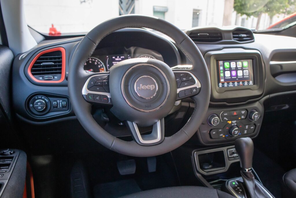 Jeep Renegade Orange Edition 45