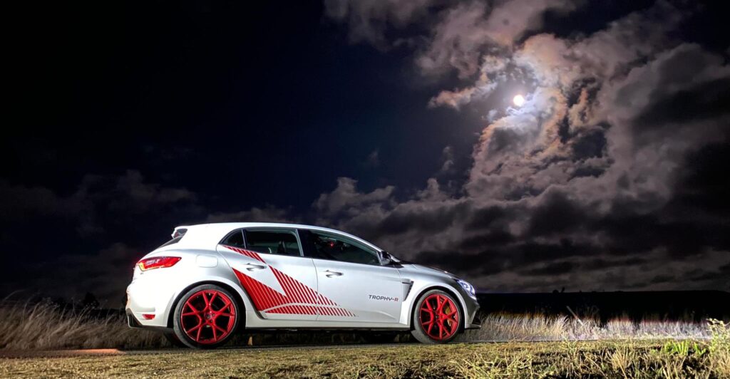 Renault Mégane RS Trophy R m 88