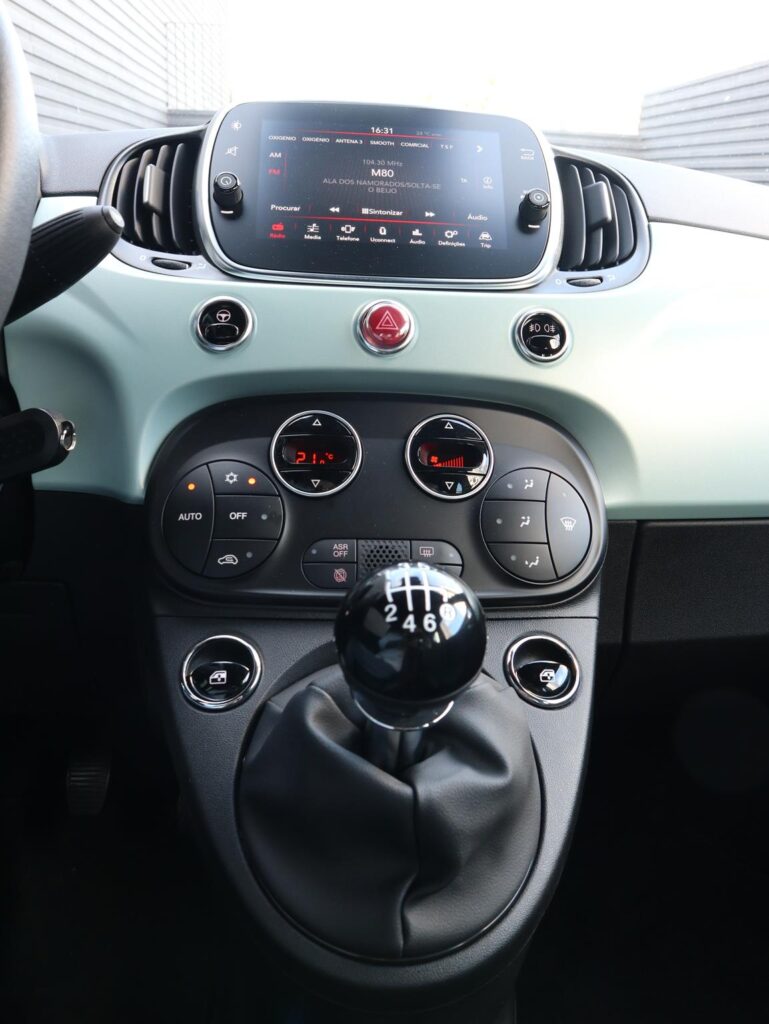 Fiat 500C Hybrid 49