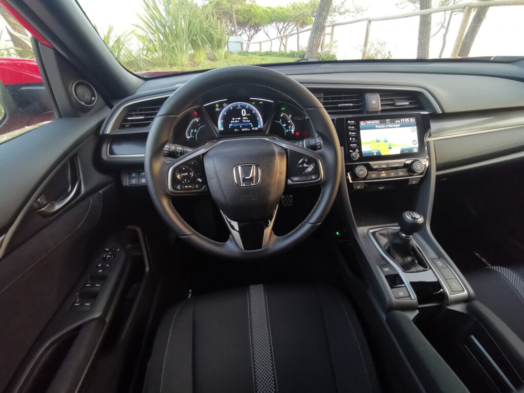 Honda Civic 1.0 VTEC Elegance 67