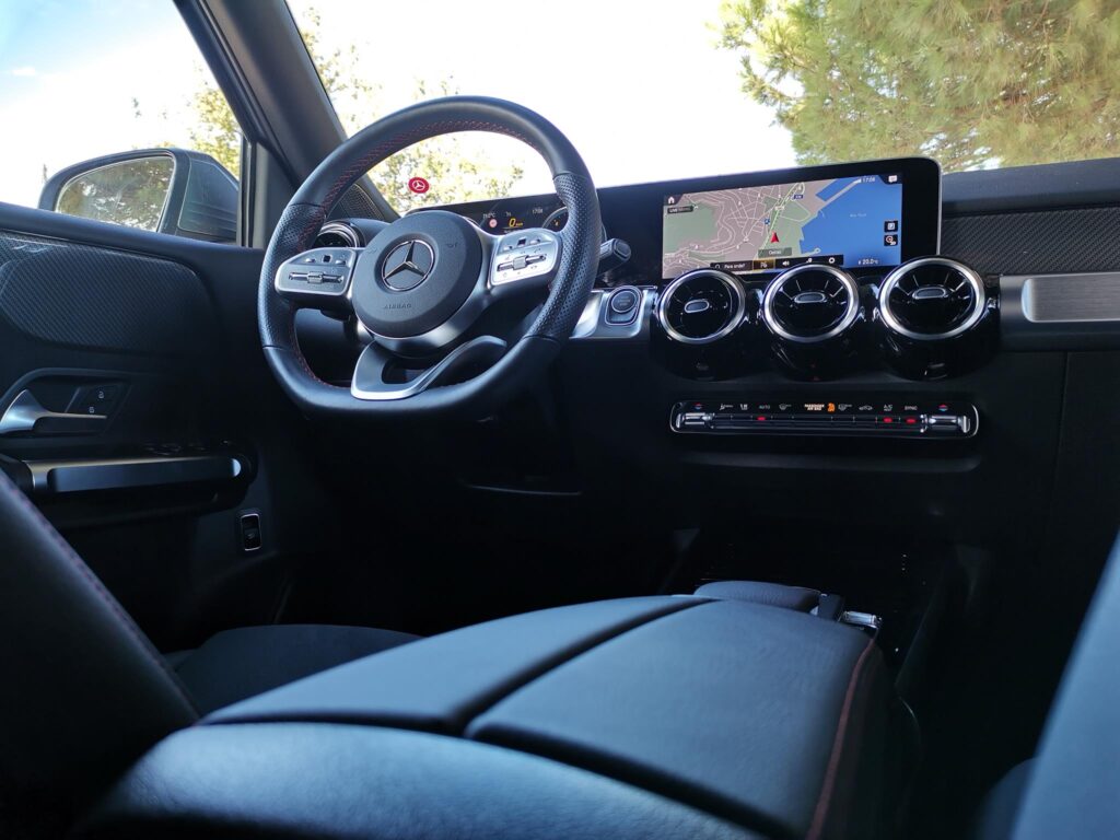 Mercedes Benz GLB200d 57