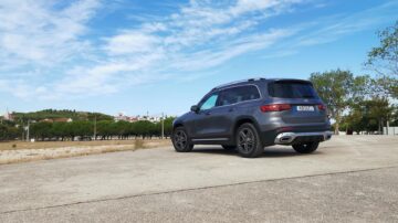 Mercedes Benz GLB200d 76