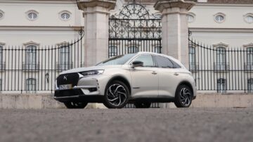 DS 7 Crossback E Tense 2