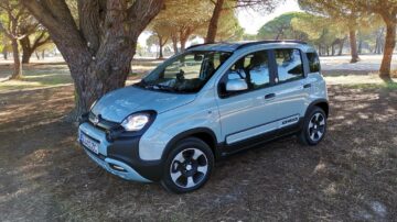 Fiat Panda Cross Hybrid 12