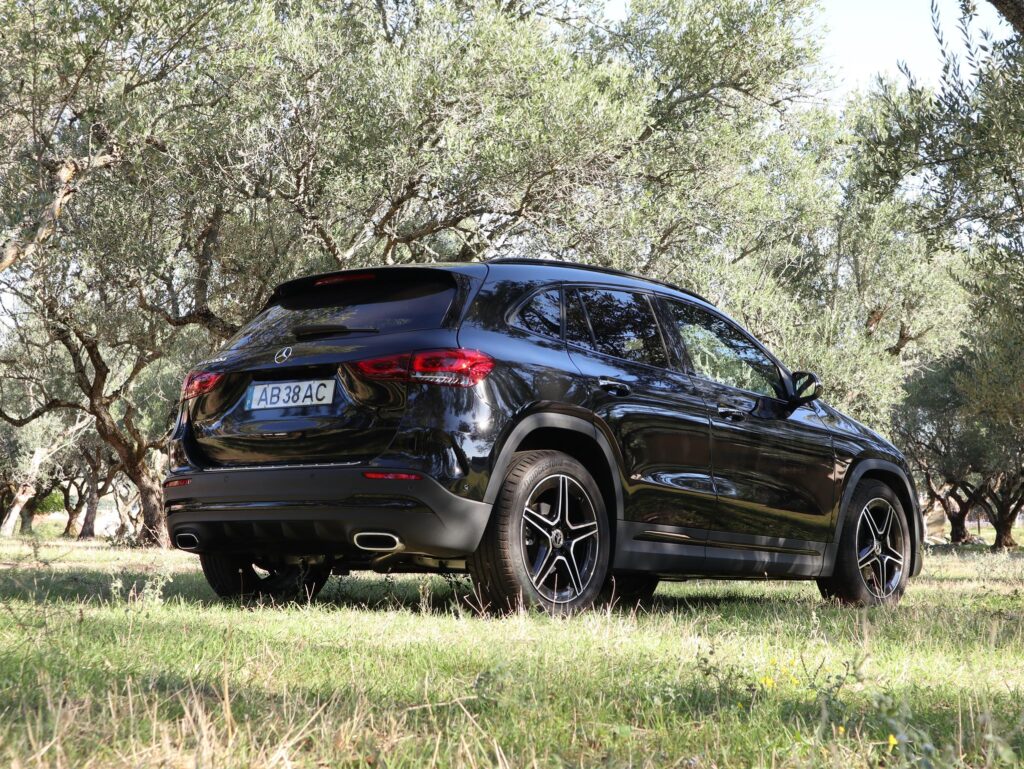 Mercedes Benz GLA 200 d 34