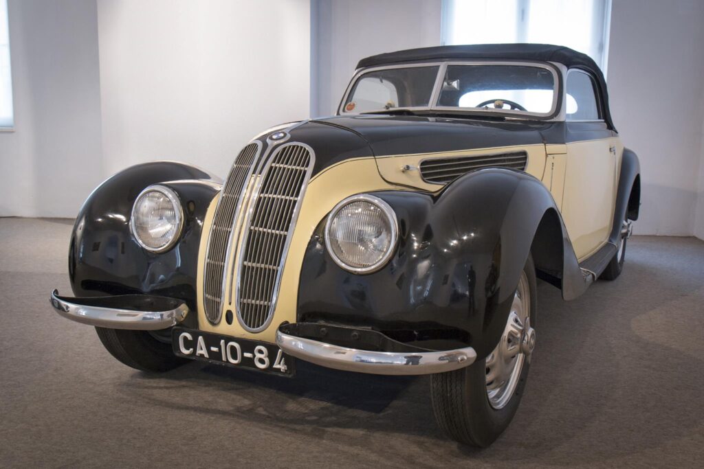 BMW 327 Cabrio no Museu do Caramulo 2