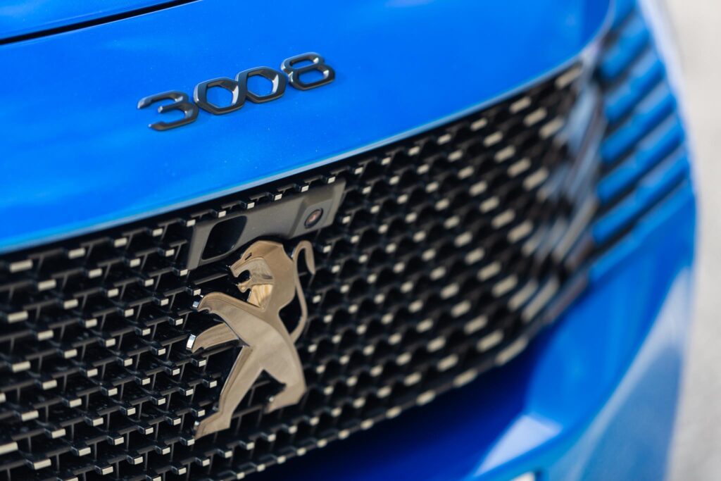 Peugeot 3008 HYbrid 2020 4