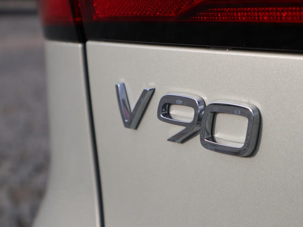 Volvo V90 T6 Recharge 18