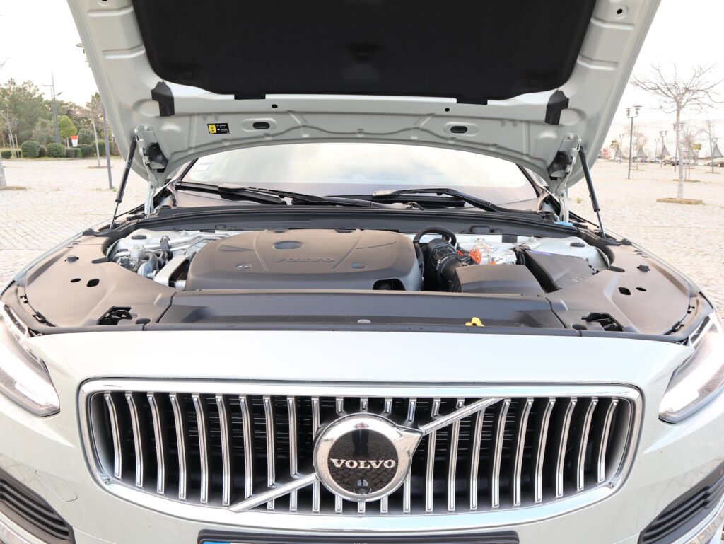 Volvo V90 T6 Recharge 87