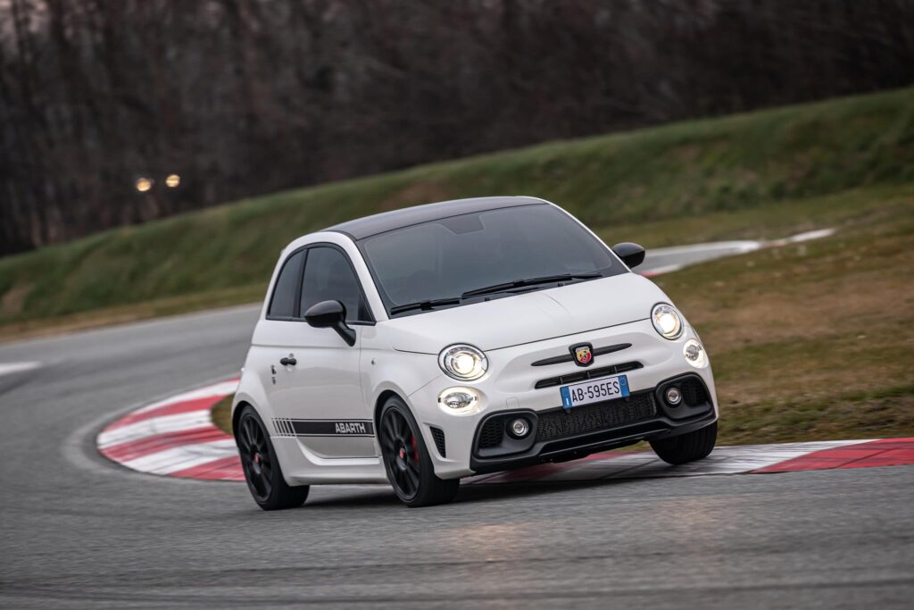 Abarth 595 Esseesse 1