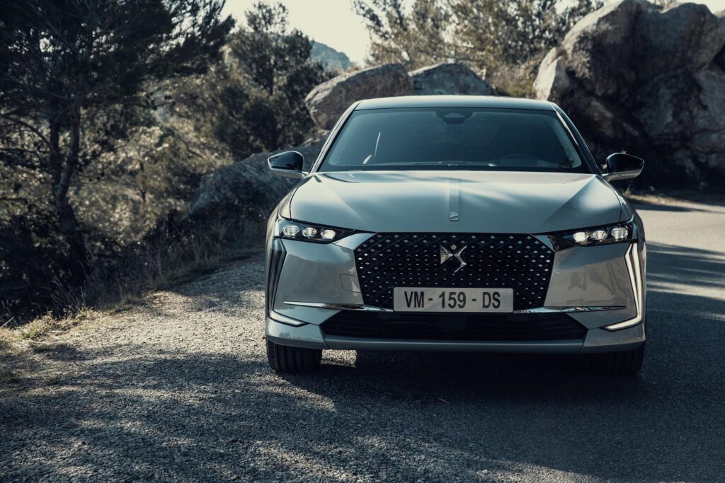 DS 4 E Tense 9