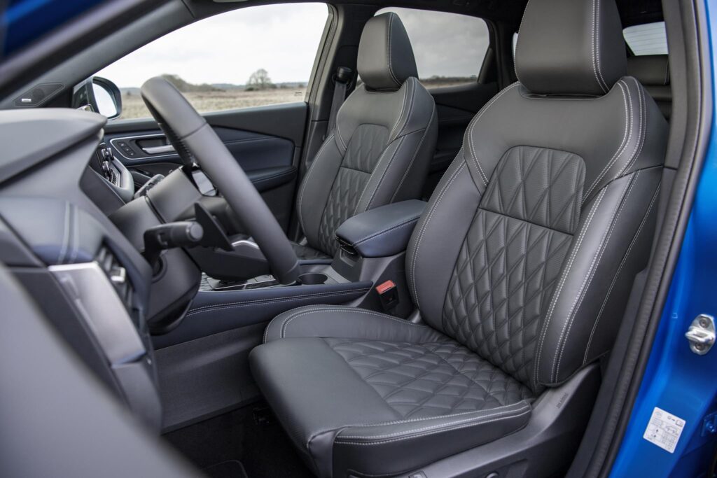 Nissan Qashqai 2021 interior 7