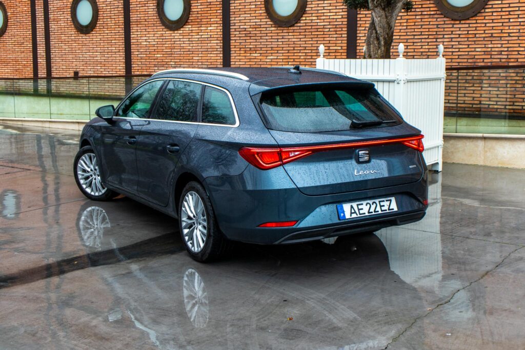 SEAT Leon eHybrid 45 1