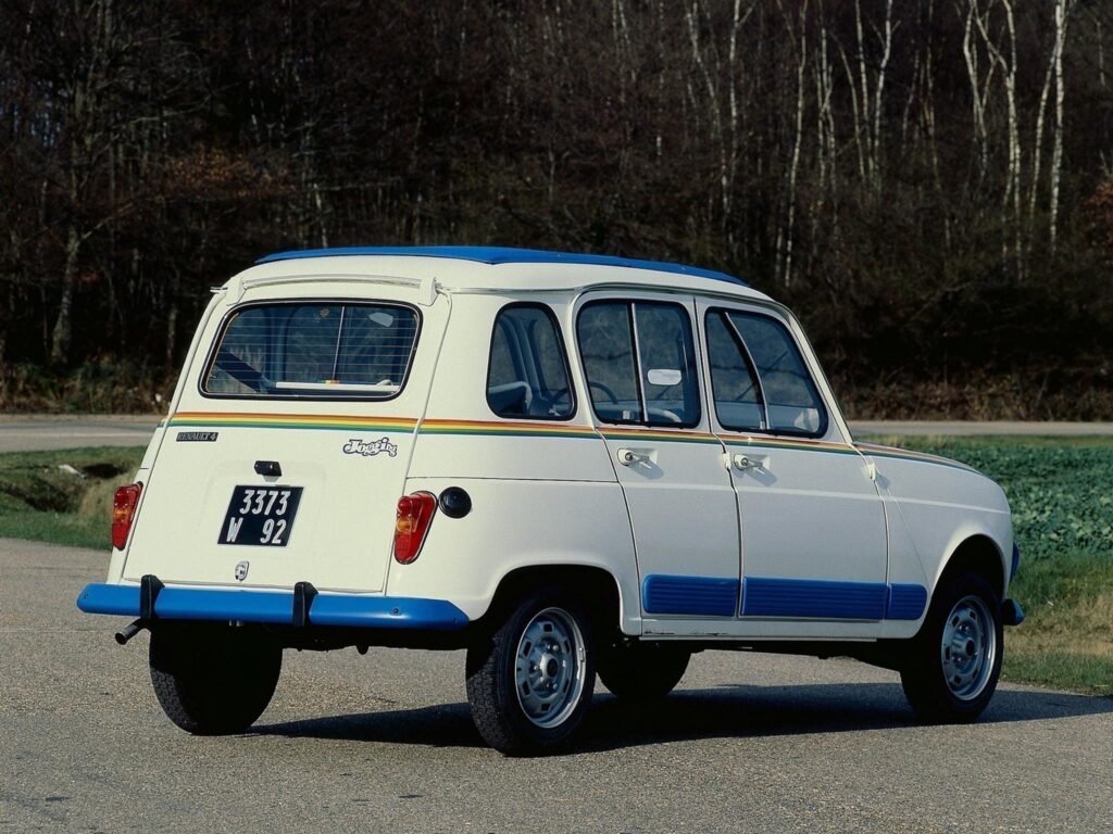 renault 4 jogging 1