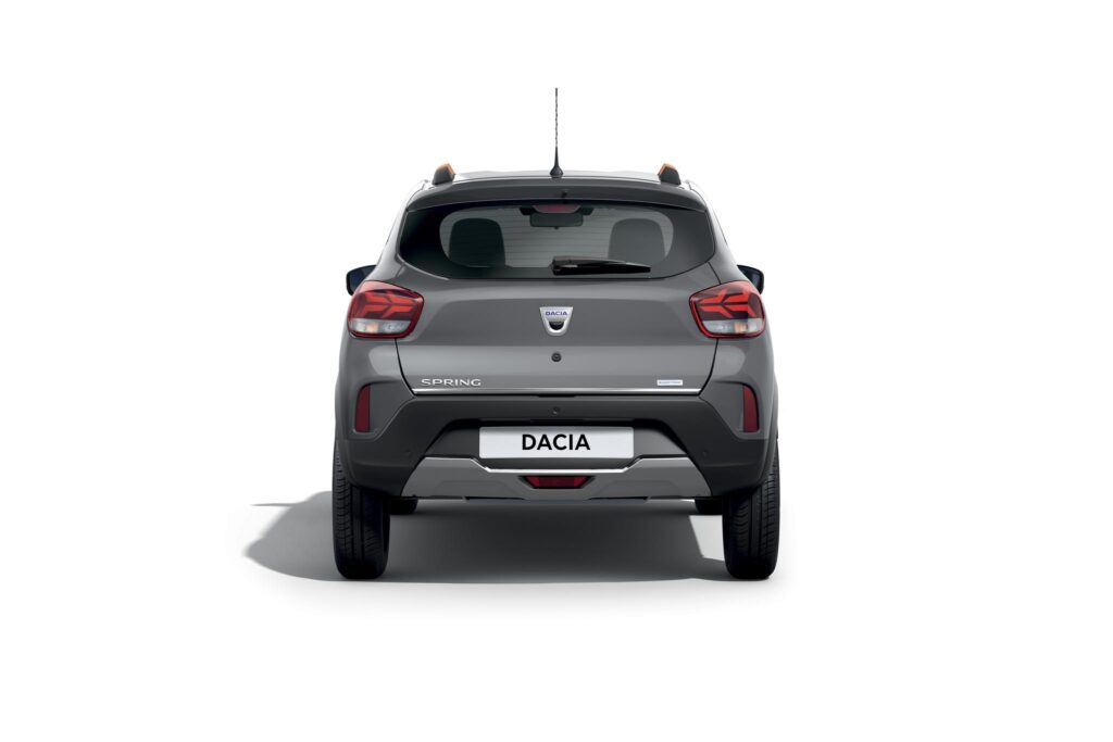 Dacia Spring 9