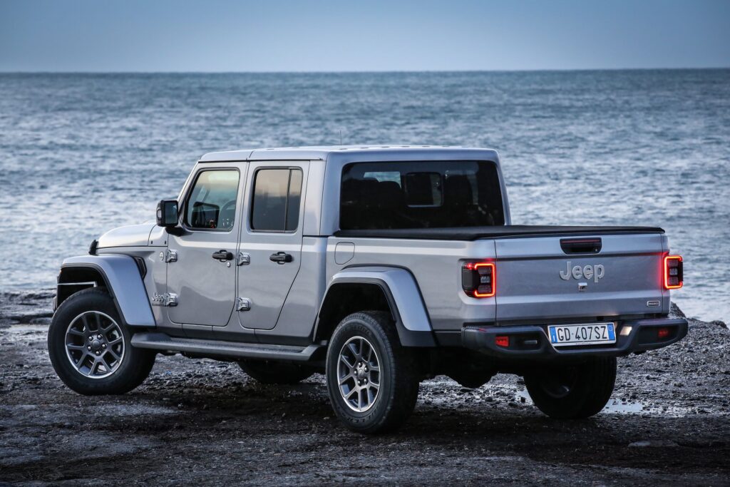 Jeep Gladiator Overland 13