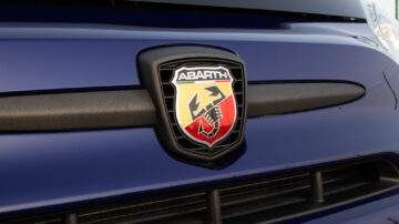 Abarth 595 Monster Energy Yamaha 195