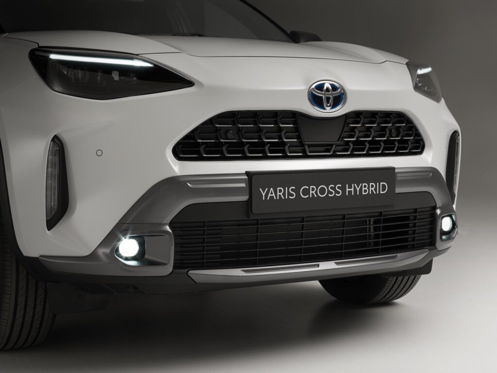 Toyota Yaris Cross Hybrid Adventure 1 2