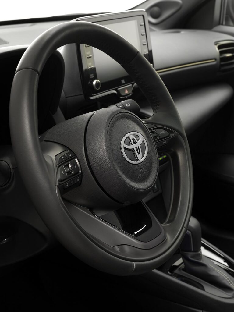 Toyota Yaris Cross Premiere Edition 9